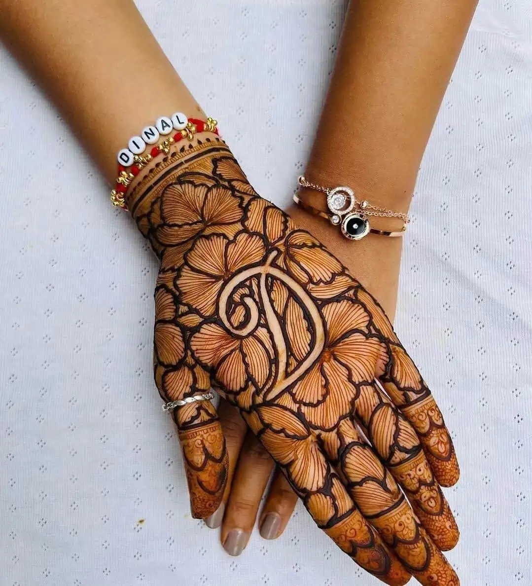 50+ Trending Bangle Mehndi Design Ideas For Hands - ShaadiWish