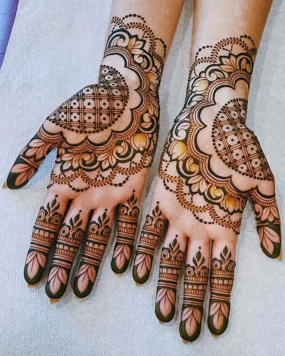 Palm Mehndi Simple