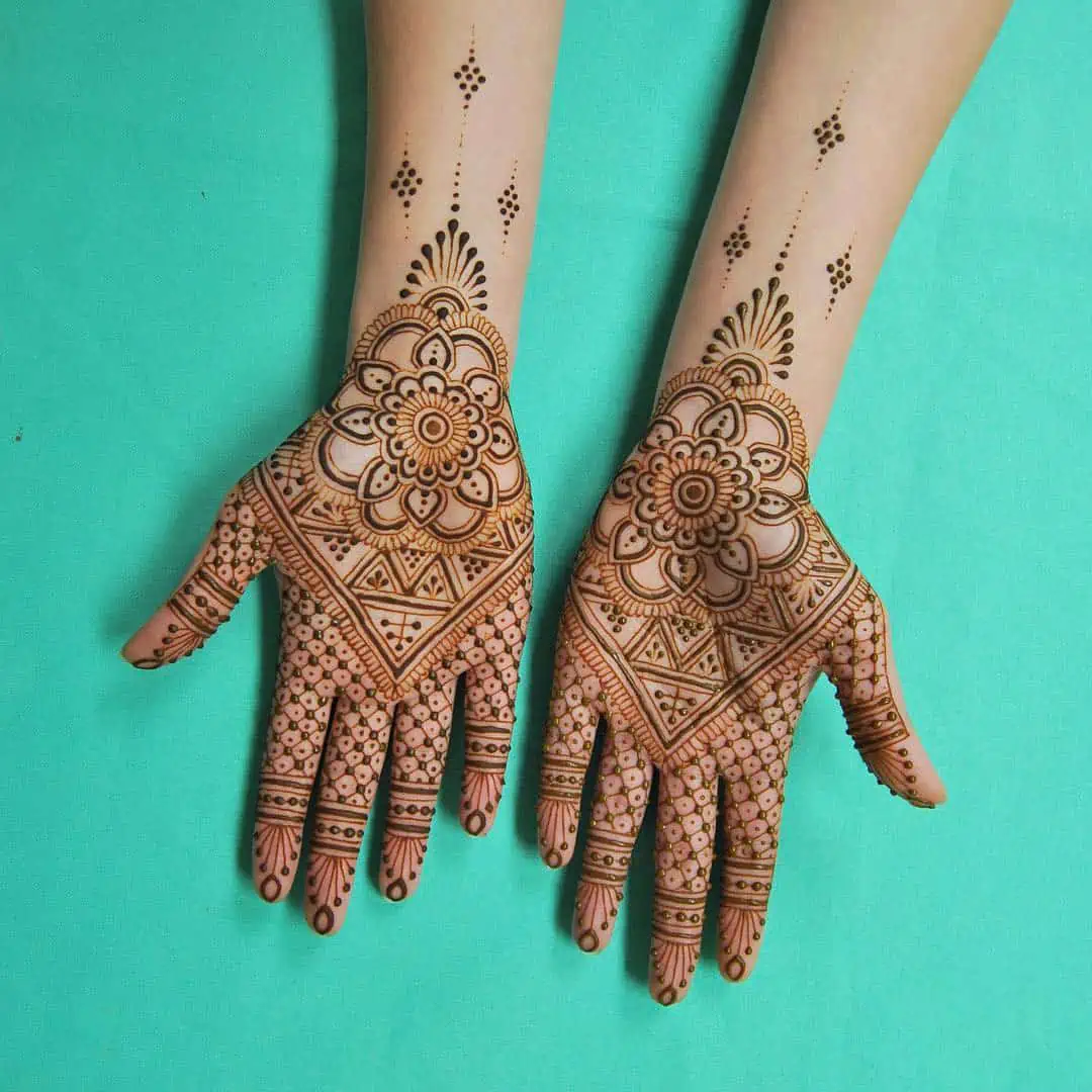 Palm Mehndi Simple