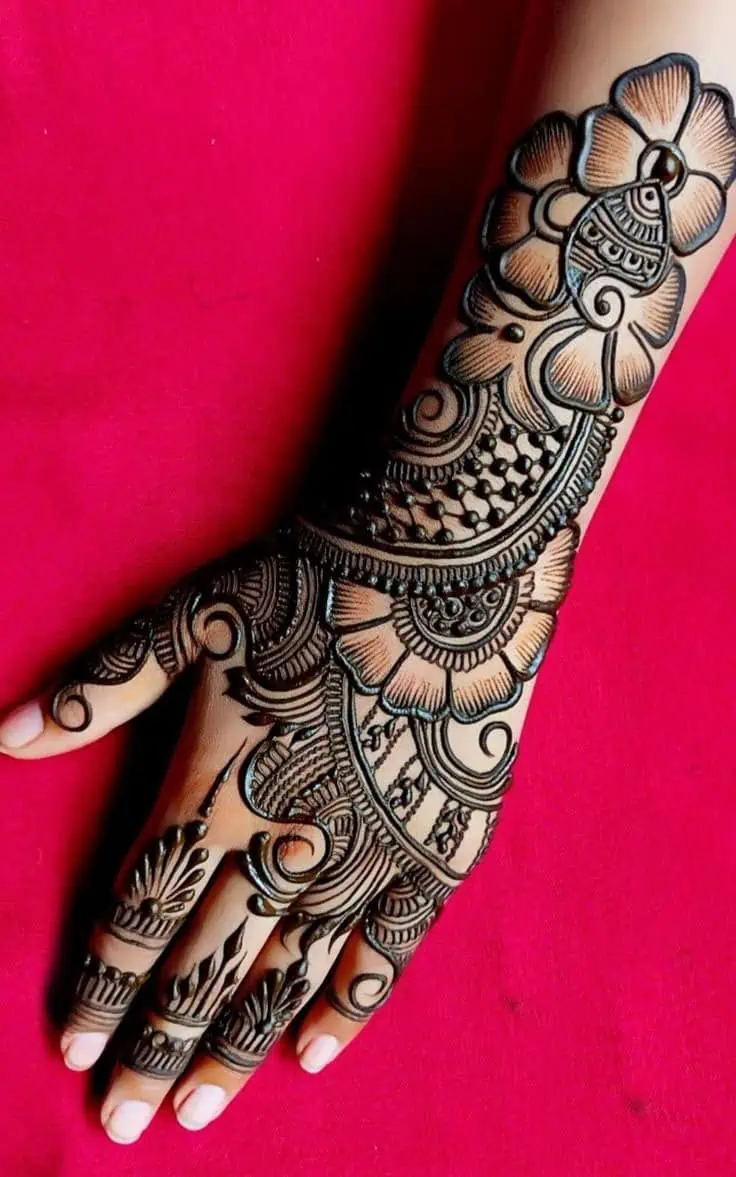 Arabic Back Hand Mehndi Design Simple and Easy