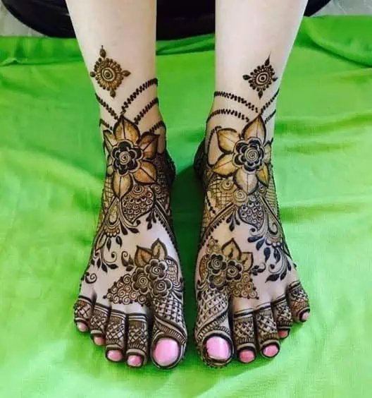 Best Leg Mehndi Designs