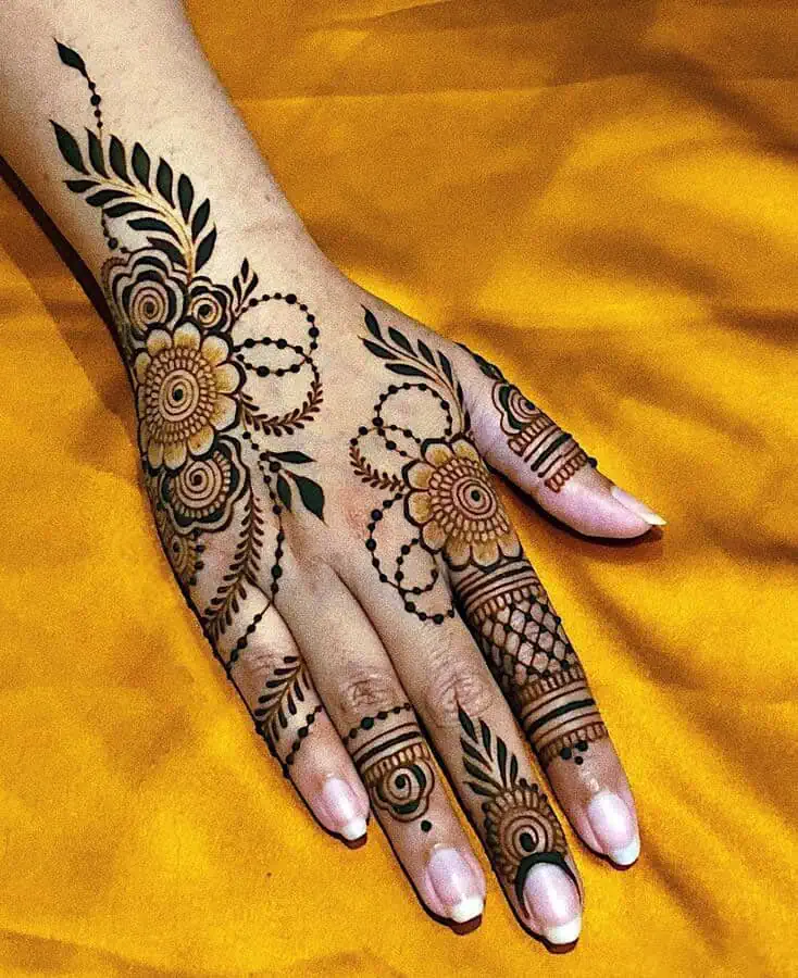 Best Mehndi Designs for Holi