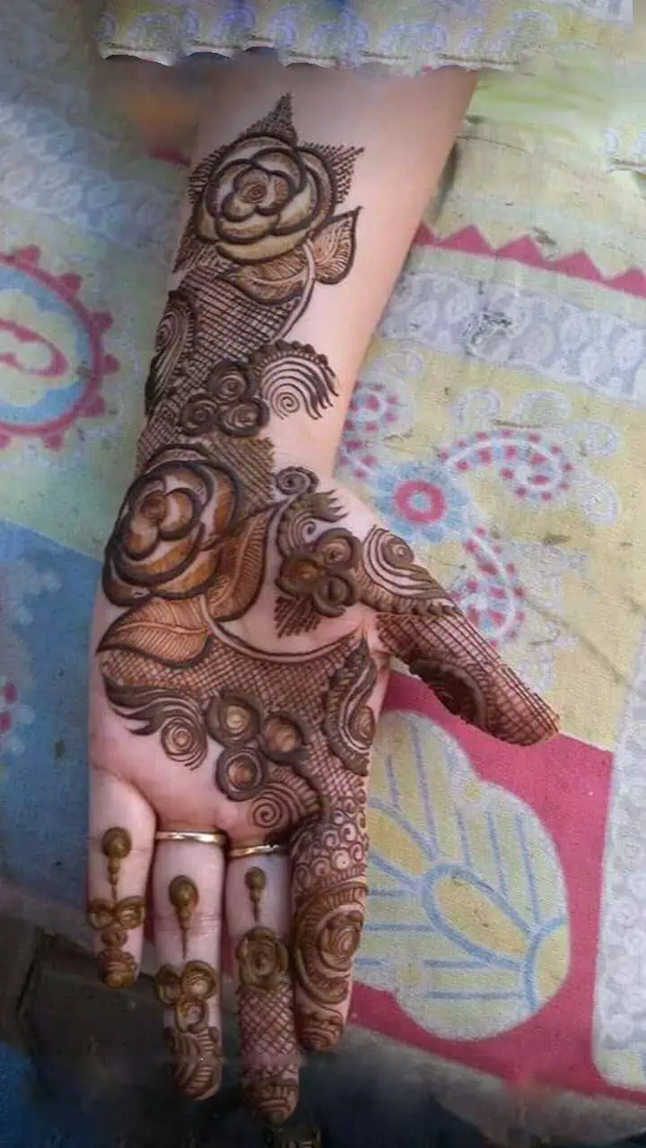 Stylish Mehndi Design 2024