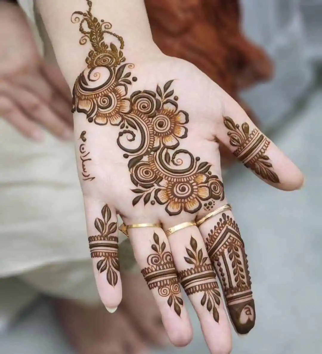 Stylish Mehndi Design 2024