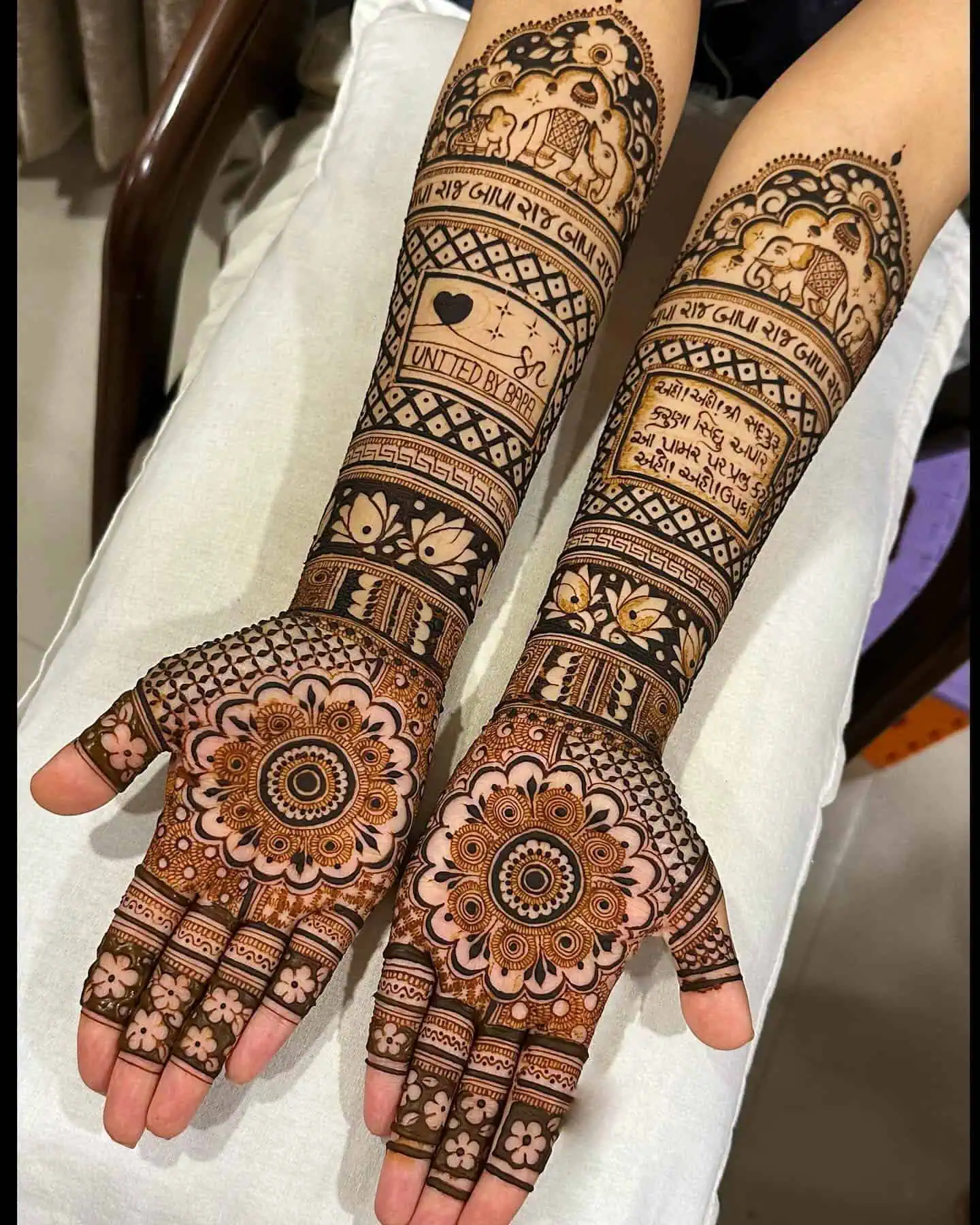 Best Full Hand Mehndi Designs