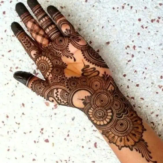 New Beautiful Mehndi Designs