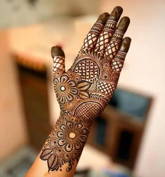 New Beautiful Mehndi Designs