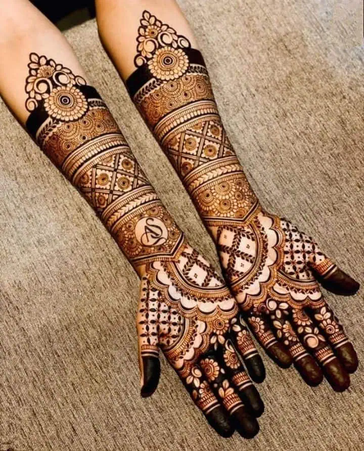 Mehndi Designs for Front and Back Hand