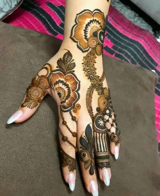 Mehndi Designs for Front and Back Hand