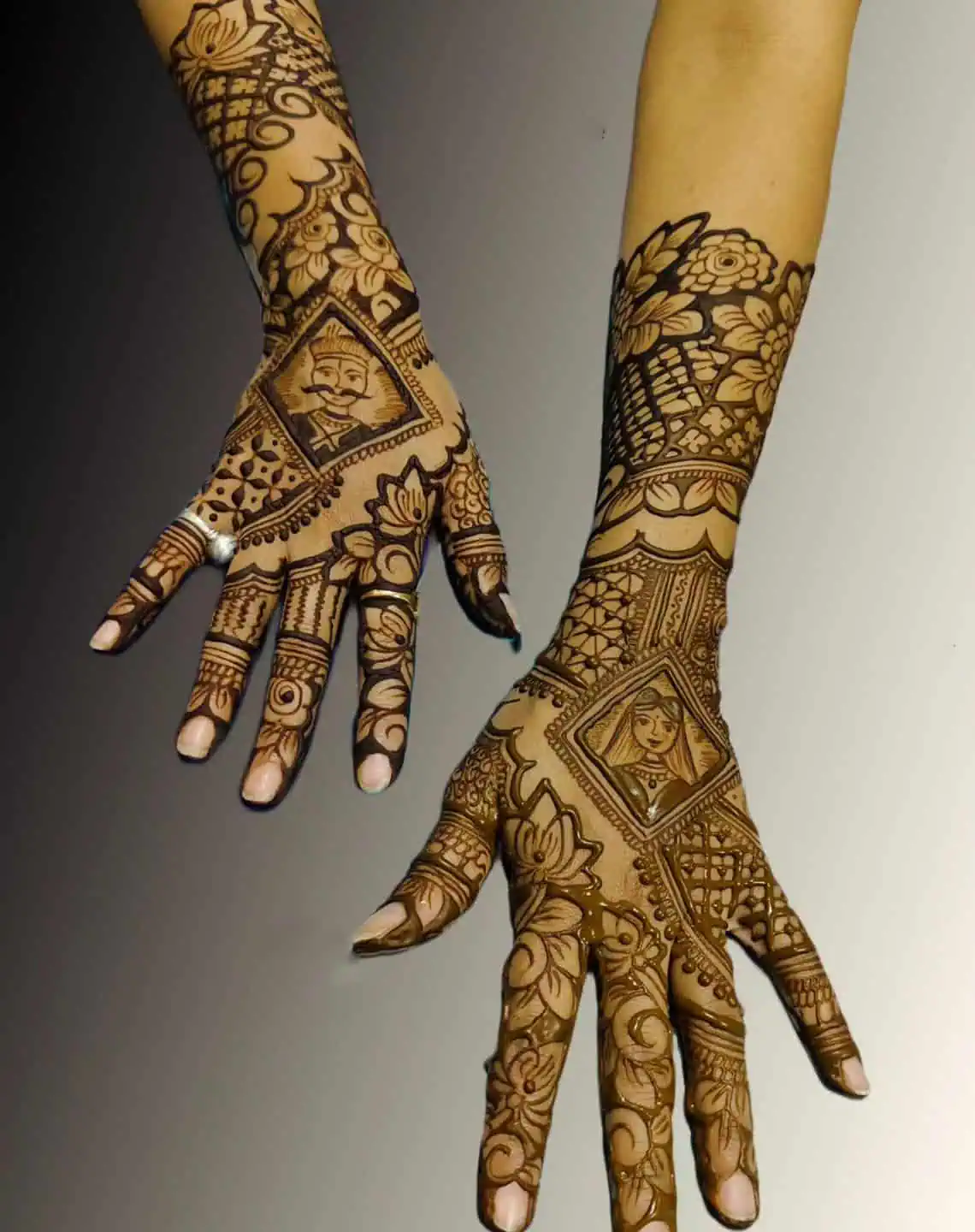 Mehndi Designs for Front and Back Hand