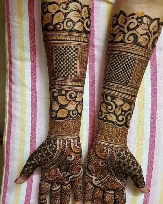 Pakistani Mehndi Design for Bridal