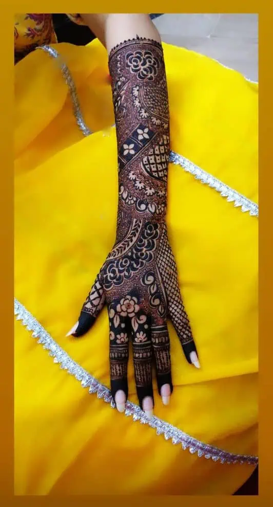 Pakistani Mehndi Design for Bridal