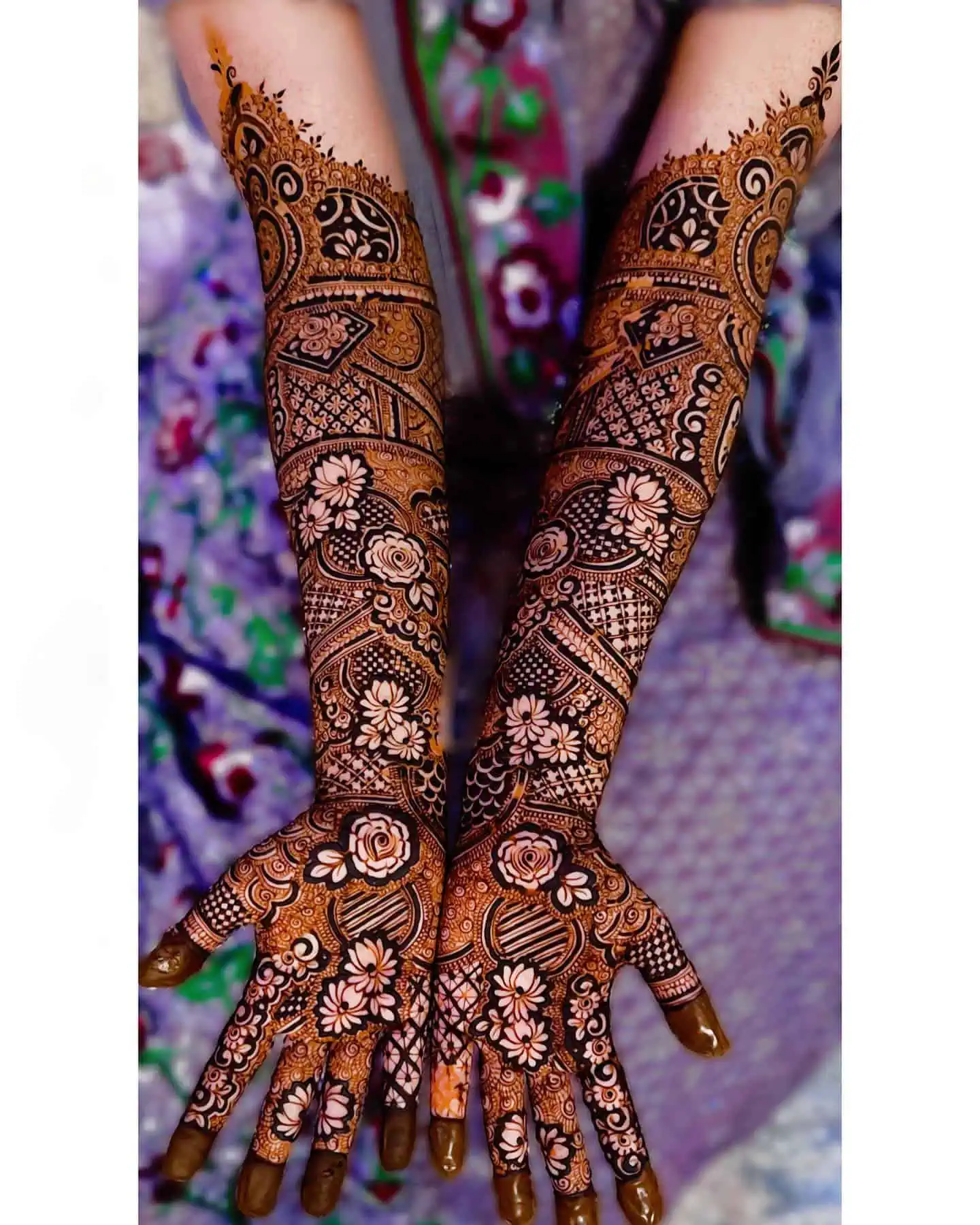 Pakistani Mehndi Design for Bridal